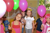 <p>Парти със Стефани</p>