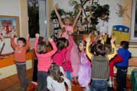 <p> <a href="http://julimaruli.com/events/partys">Детско парти в София</a> с Рапунцел</p>