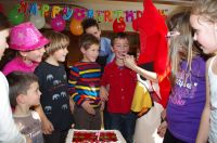 <p>angry birds party парти</p>