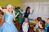<p> Парти с Елза и Анна</p>
